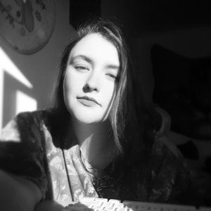 Meet your Posher, Alexandra